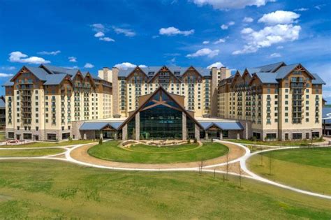 Gaylord Rockies Resort & Convention Center, Denver (CO) | 2021 Updated Prices, Deals