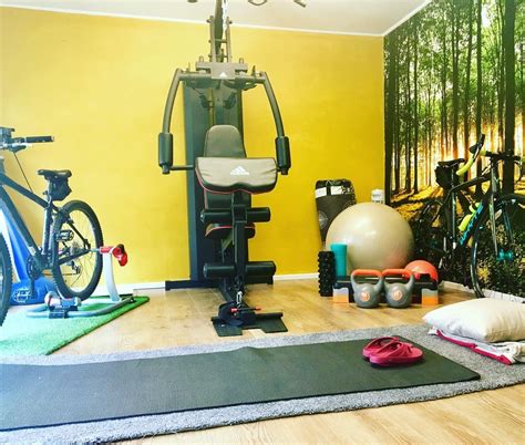 20 Home Gym Ideas for Designing the Ultimate Workout Room | Extra Space ...