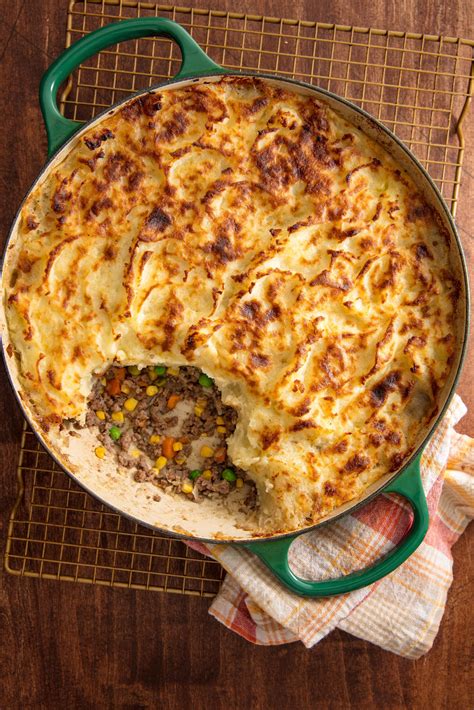 50+ Traditional Irish Food - Easy Dinner Recipes from Ireland—Delish.com