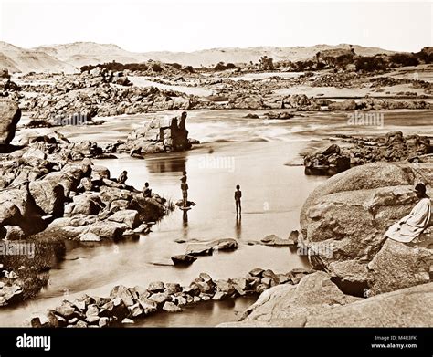 First cataract of the nile hi-res stock photography and images - Alamy