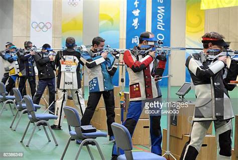 Mens 50m Rifle 3 Position Shooting Photos and Premium High Res Pictures ...