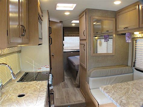 10 Best Small Class C RVs Under 25 Feet – RVBlogger