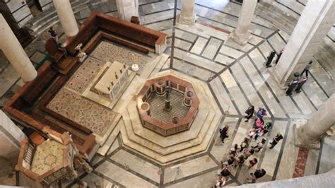 Visit the Baptistery in Pisa (Battistero di Pisa)