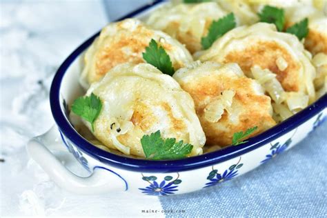 Potato, onion and white cheese pierogi (polish dumplings, pierogi ruskie)