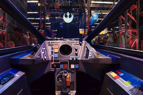 I flew an X-Wing fighter at Star Wars Celebration | The Verge