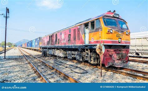 Sri Racha, Thailand : G.E. Locomotive Freight Train. Editorial Image - Image of sriracha, yellow ...