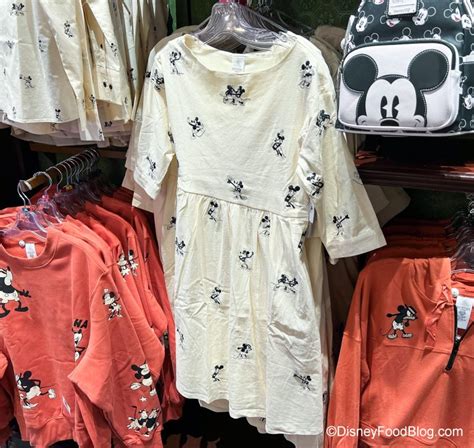 What's New at Disneyland Resort: Lots of…Disney World Merchandise ...