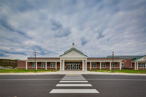 Mountain Ridge Middle School | Brechbill & Helman Construction Company ...