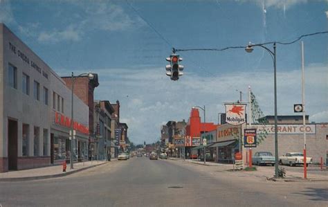 Main Street and Business Section Oneida, NY Postcard