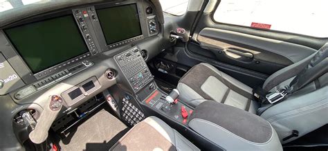 Cirrus Sr22t Interior