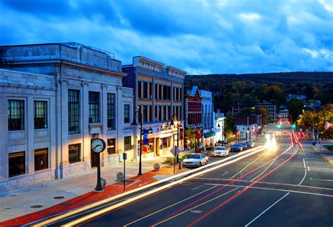 Outdoor Advertising in Bristol, Connecticut | BillboardsIn.com