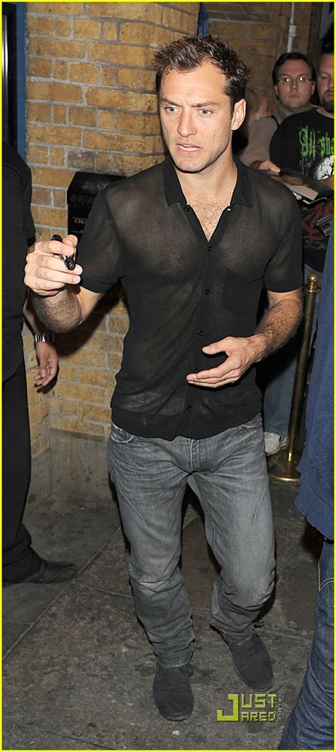 Jude Law Has More Than Two Tattoos: Photo 2041851 | Jude Law Pictures | Just Jared