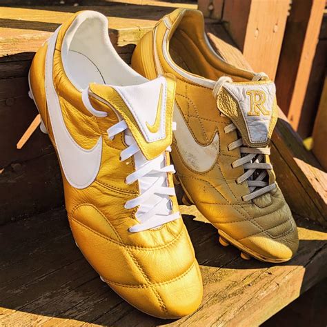 Insane Gold Nike Premier II 2019 Boots Revealed - Footy Headlines