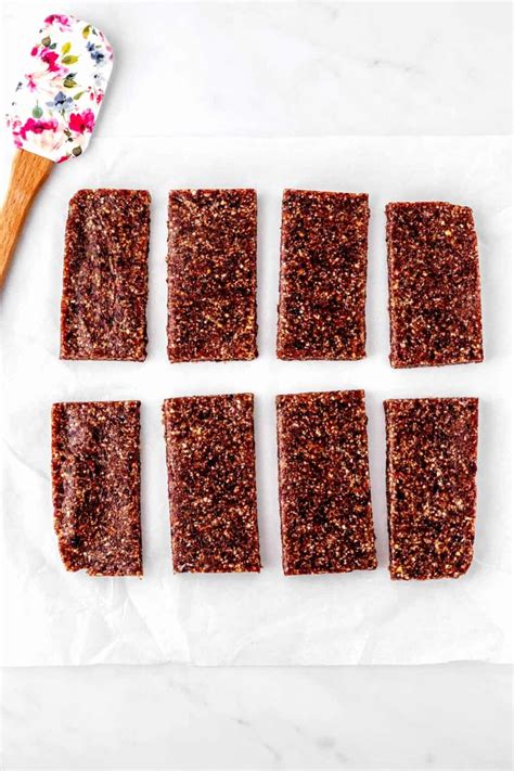 Homemade Healthy Pressed Fruit Bars Recipe {No-Bake} - Healthy Kids Recipes