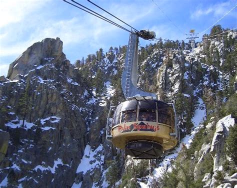 Gondola at Palm Springs, Nevada, USA | San jacinto mountains, Palm ...