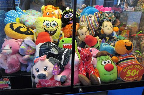 Claw Machine at Walmart Coralville 9-25-13 01 | anothertom | Flickr