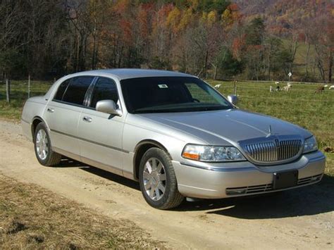 Find used 2003 lincoln Town Car L Series Cartier in Lowgap, North ...