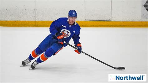 PHOTOS: Islanders Practice Oct. 19, 2023 | New York Islanders