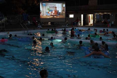 After 20 years, ‘Dive-in Movies’ still make end-of-summer splash « East PDX News