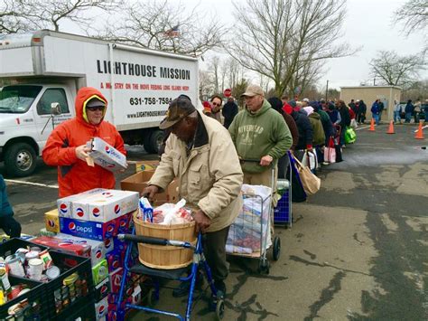 Individual Volunteers | Lighthouse Mission | Long Island, New York