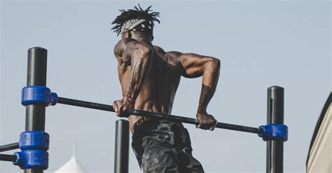 Man in Black Jeans Doing Pull-ups · Free Stock Photo