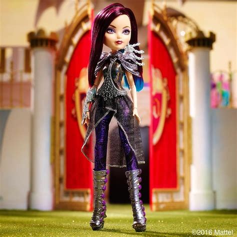 Ever After High-Pretty: Revelación de Raven Queen Dragon Games