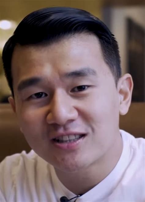 Ronny Chieng Height, Weight, Age, Spouse, Biography, Facts