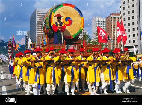 Olympic parade in Seoul south Korea Stock Photo - Alamy