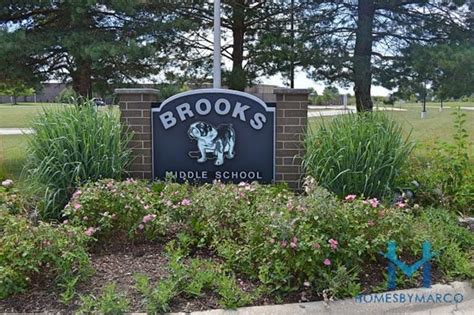 Brooks Middle School, Bolingbrook, Illinois - September 2017 ...