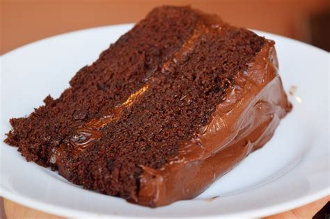 Old-Fashioned Chocolate Layer Cake - Make It Like a Man!