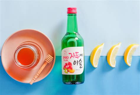 10 Soju Cocktail Recipes You Can Make Under 5 Minutes To Upgrade Your K-Drama Binge Seshs