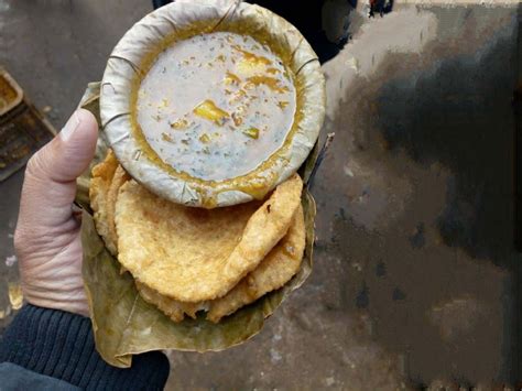 Street food of Varanasi and Other places to eat - My Simple Sojourn