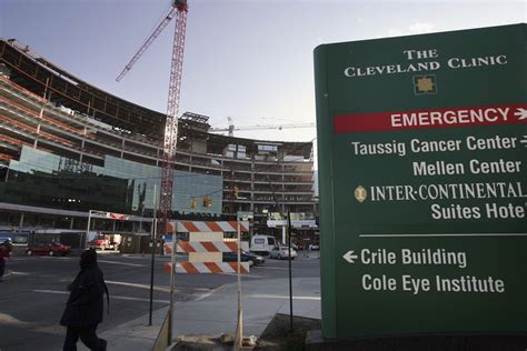 'World-Renowned' Cleveland Clinic Announces Job Cuts Because Of ...