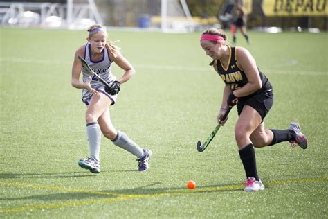 2017-18 Sports Preview: Women's Field Hockey - The DePauw