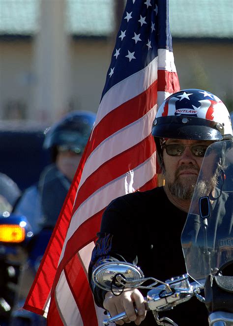 Veterans Day parade > Holloman Air Force Base > Article Display