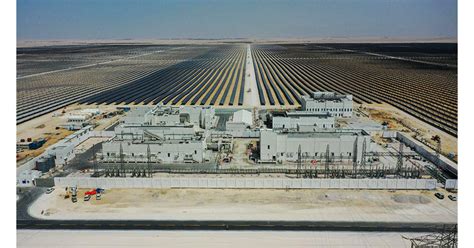 Sungrow Delivered the 800MW Al Kharsaah Solar Power Plant in Qatar