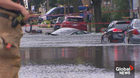 Major Montreal water-main break causes rushing floods, large sinkhole - Montreal | Globalnews.ca