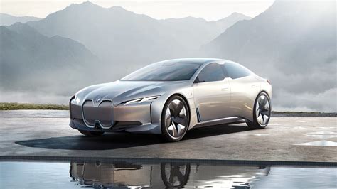 BMW Is Playing It Safe With Electric Cars, and Its Development Chief ...