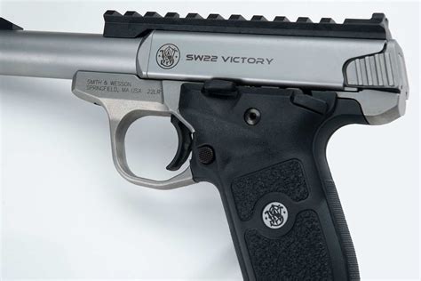 S&W Victory 22 Review - AmmoMan School of Guns Blog