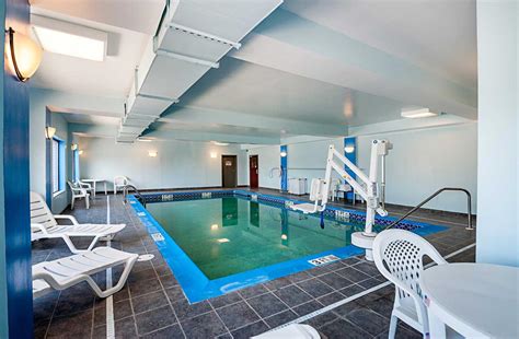 Comfort Inn and Suites Cambridge Indoor Pool - Neema Hospitality