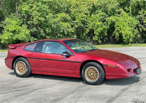 1988 Pontiac Fiero | Midwest Car Exchange