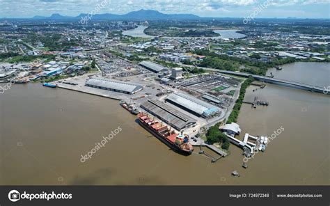 Kuching Malaysia June 2024 Senari Port Pending Terminal Port — Stock Editorial Photo © juliuscwt ...