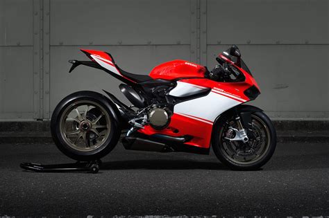 1199 Superleggera - Bike Iconics