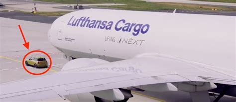 BMW releases video of Mini all-electric towing a 150-ton Boeing 777 | Electrek