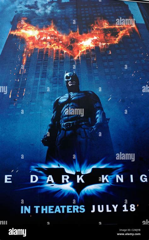 Arriba 77+ imagen batman nolan poster - Abzlocal.mx