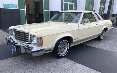 Palm Springs Garage Queen: 1977 Ford Granada Ghia