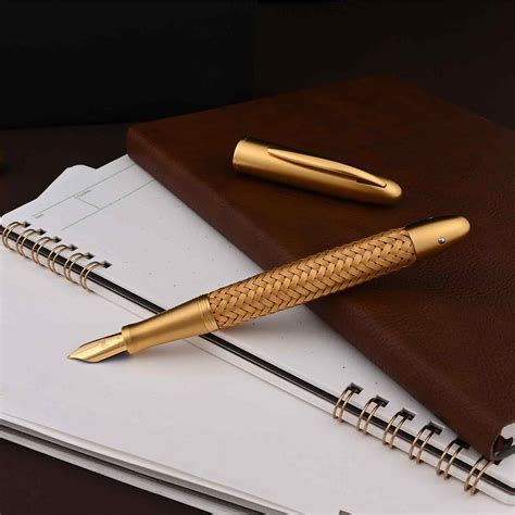 Porsche Design Tecflex Fountain Pen, Gold - 18K Gold Nib – Makoba