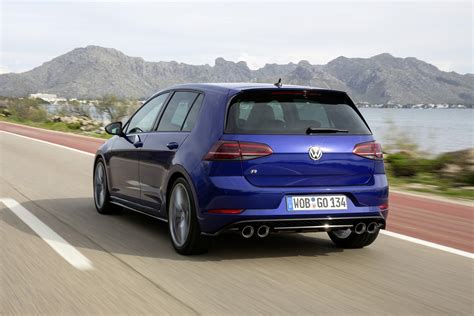 Volkswagen Golf R Performance Pack comes to the UK | Auto Express