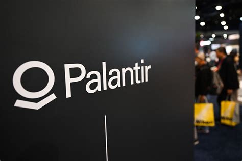 What Wall Street Analysts Think of Palantir's Stock Ahead of Earnings