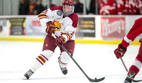 Ferris State Hockey explodes for seven goals in season-opening road win - mlive.com